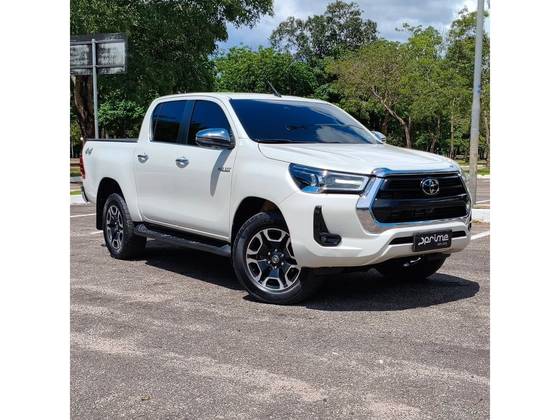 TOYOTA HILUX 2.8 D-4D TURBO DIESEL CD SRX 4X4 AUTOMÁTICO